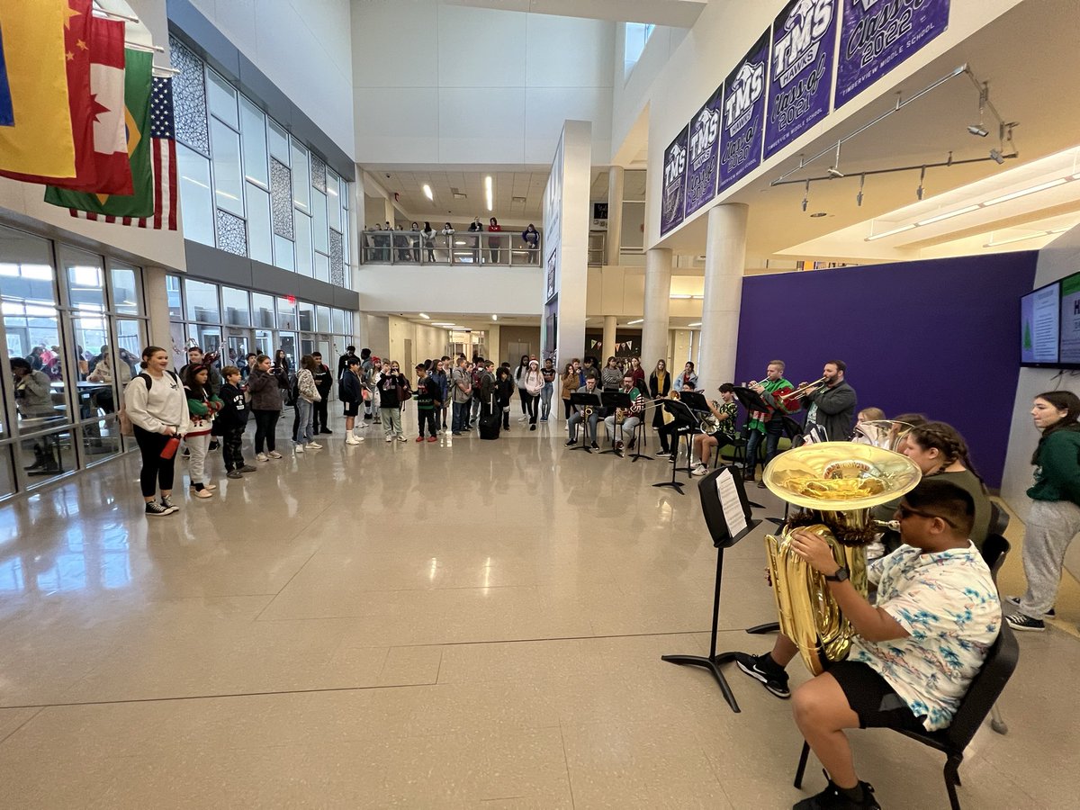 MrDaurioISMS's tweet photo. Our AMAZING @TMSHawkBand blessing our students and staff with some Christmas music this morning! @KellerISD @KISDFineArts #OneTimberview https://t.co/RzJYeMv2uk