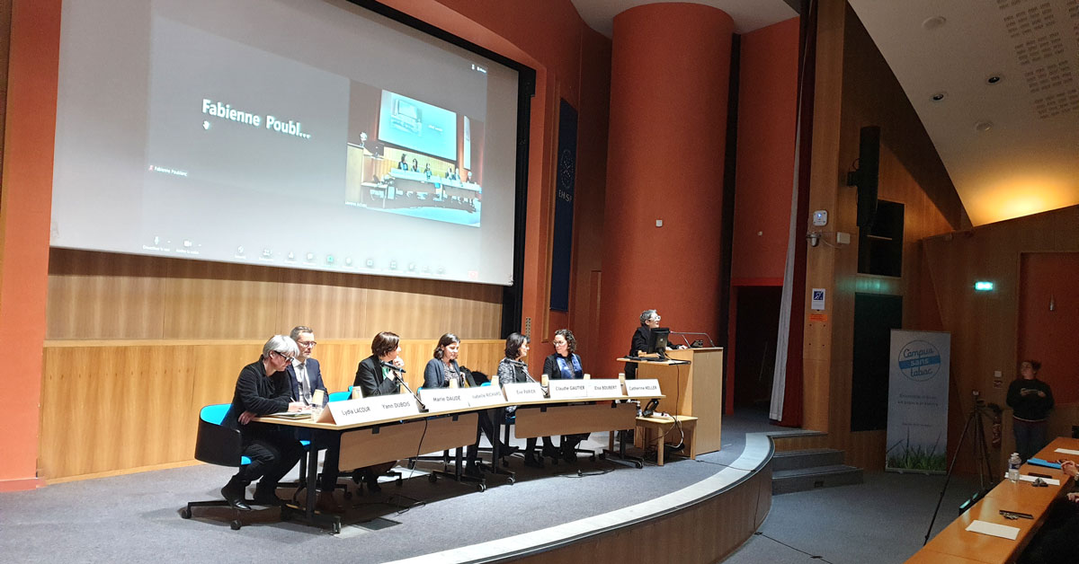 EHESP's tweet photo. [VIE DE L’ÉCOLE] Aujourd'hui, en direct du grand amphithéâtre Simone Veil sur le campus rennais de l'@EHESP, dernier rassemblement de nos promotions d'élèves fonctionnaires pour le traditionnel #amphidegarnison ! Félicitations et bonnes prises de poste à toutes &amp; tous ! https://t.co/ZhS8dOH89H