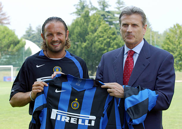 FansNerazzurri's tweet photo. Selamat jalan Legend Sinisa Mihajlovic #RIP https://t.co/Nvs8jH72Ma