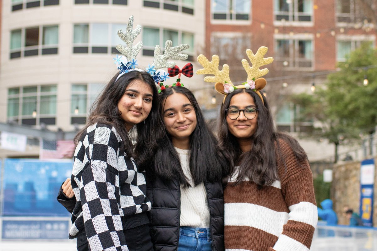 gvilleevents's tweet photo. The holidays are here! 🎉 @ucbi #IceonMain is now open for extended hours.

DECEMBER 16-JANUARY 2
11:00 AM-10:00 PM
*excluding special holiday hours

SPECIAL HOLIDAY HOURS
December 24 | 9:30 AM-5:30 PM
December 25 | CLOSED
December 31 | 9:30 AM-8:30 PM

https://t.co/edgSG6YSve https://t.co/UNExpyzOuE