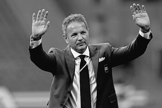 Turut berduka cita atas meninggalnya Sinisa Mihajlovic.

Salah satu bek kidal terbaik di masanya.

Rest in Peace, Legend. 😭