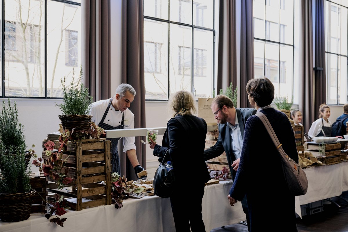 Our amazing civicInnovation Conference is almost 1 month away!
Whether you couldn't be there or you would like a reminder, our review page is ready!
The videos of the keynote speakers and the presentation of our partners from the learning labs are there➡️ civicinnovation.ch/conference-jou…