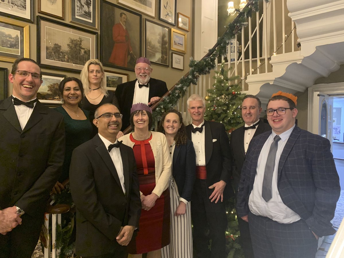 Cascade3d's tweet image. Wishing you all a very merry Christmas! We hope you enjoy the festive break and the Cascade3d team look forward to seeing you all again in the New Year.