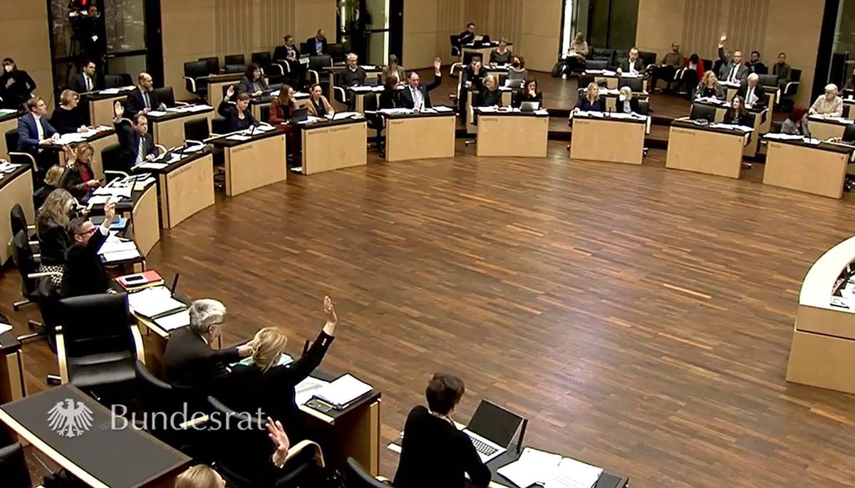 Today, the @Bundesrat said YES to #ratifying the 🇨🇦 -🇪🇺 #CETA, following the positive vote of the Bundestag on December 1. #Canada celebrates our strong, values-based friendship with #Germany, and our work to meet today’s and tomorrow’s challenges together!