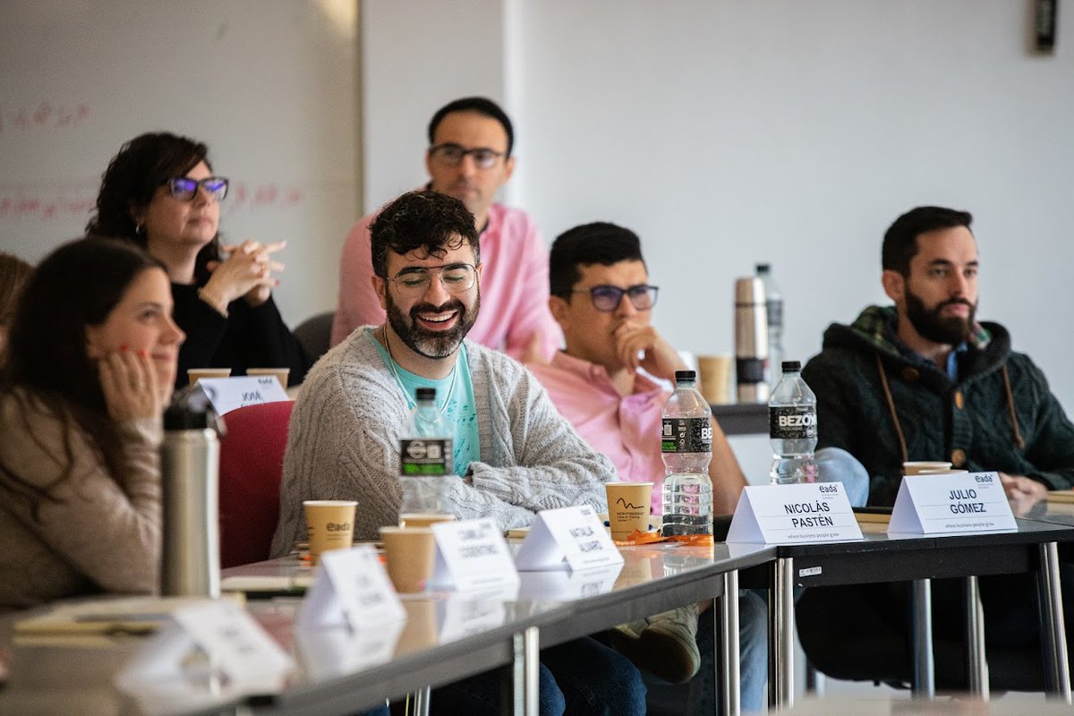 EADABusiness's tweet photo. 📌 Un total de 35 participantes de los #mastersonline de EADA finalizan hoy en el Campus 3 Collbató un módulo residencial con sesiones sobre #innovacióndisruptiva, #liderazgo de equipos, sesgos cognitivos y liderazgo personal. https://t.co/zUBMrHfZrl