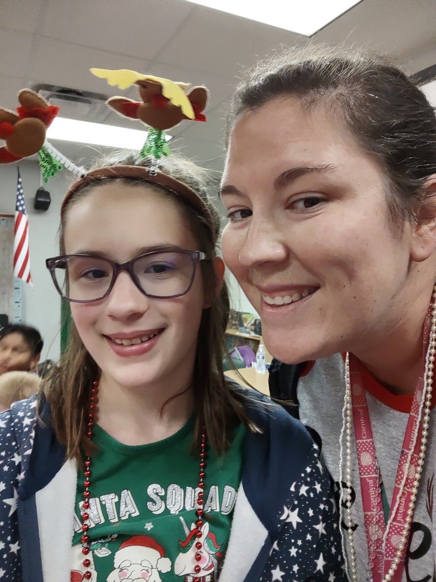 Holiday parties ❤️💜