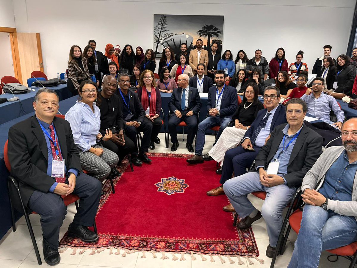 HuXianhong's tweet photo. #NAIGF l'unesco promeut une approche humaniste et centrée sur l'humain pour développer stratégie d'IA en Afrique du Nord en aidant les jeunes et les femmes à exploiter l'IA pour droits des humains et le développement durable, suite à #NASIG @mingkuok @MarielzaTalks @TawfikJelassi https://t.co/wsS3XxN8yN