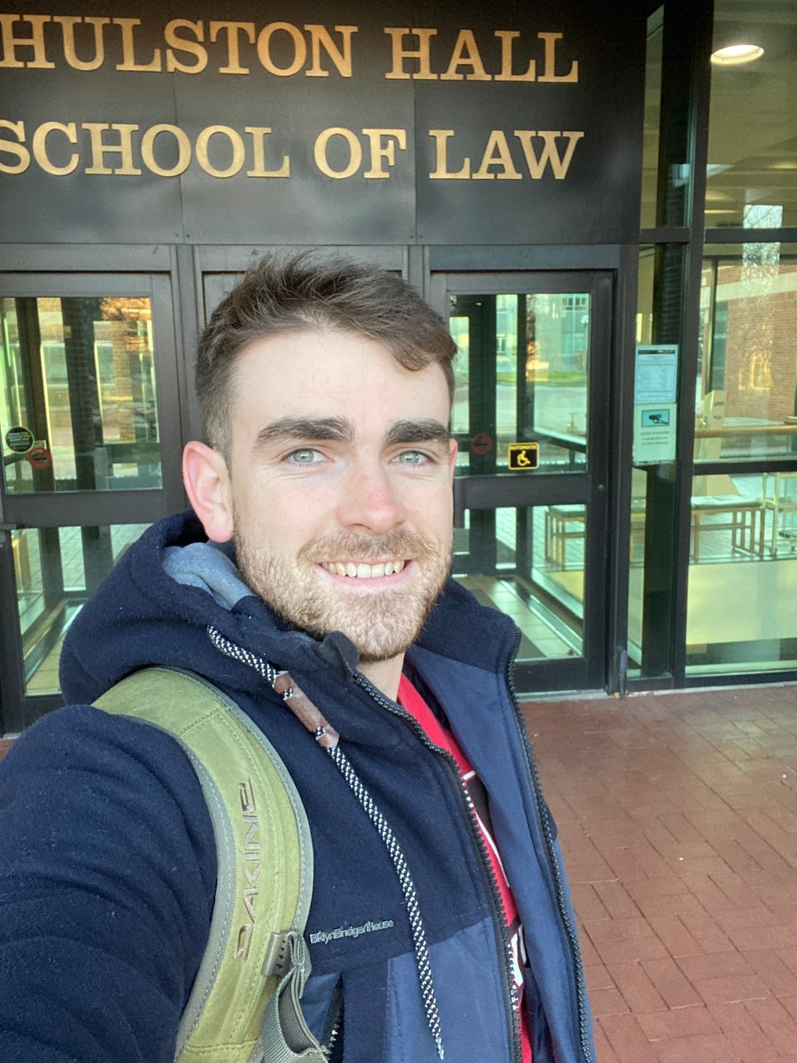 evdawg_26's tweet photo. I am back a year later, again asking for some red friday energy to finish out finals! @SUUThunderbirds @suualumni https://t.co/0DZUb2T2w8