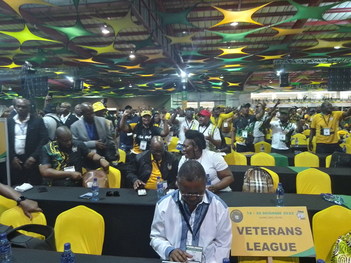 InsidePoliticSA's tweet image. Former President Jacob Zuma arrives at the 55th National Conference amid attempts by KZN delegates to disrupt President Ramaphosa's political report, while singing and chanting Phala Phala.#ANC55 #ANCNationalConference