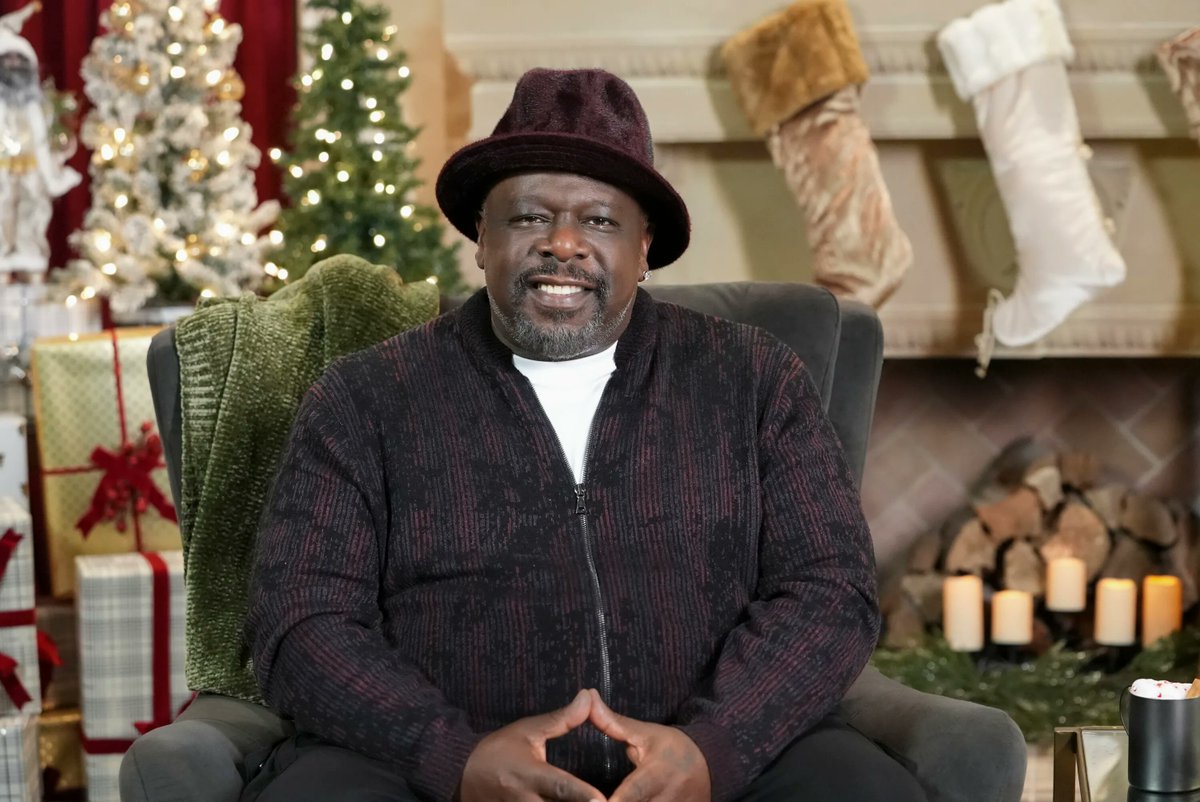 Catch an exclusive clip from tonight's #GreatestAtHomeVideos holiday special, in which @CedEntertainer hangs out with Santa! The episode airs tonight on @cbstv at 9/8c: buff.ly/3uUa3LU