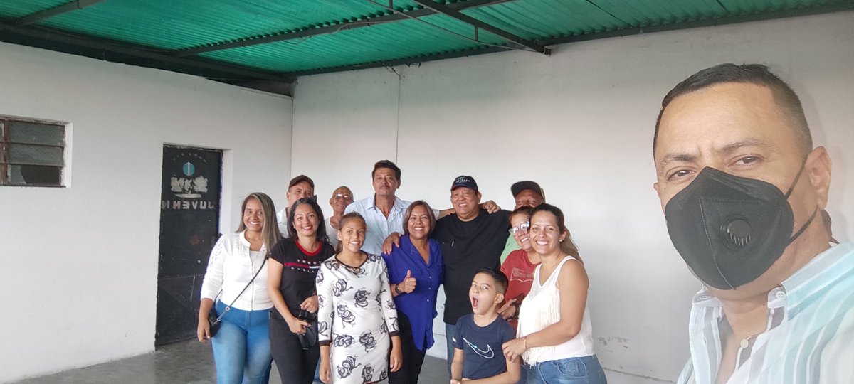 carabobo_samac's tweet photo. Hoy se llevó a cabo en San Joaquin un secretariado d asuntos municipales del eje oriental de Carabobo, estuvieron presentes el jefe nacional de samac compañero @nelsonguillen64  y del estado @engelbertrivero asi como los representantes d Guacara, San Joaquin y Diego Ibarra
Hilo https://t.co/CdL1B0qBJP