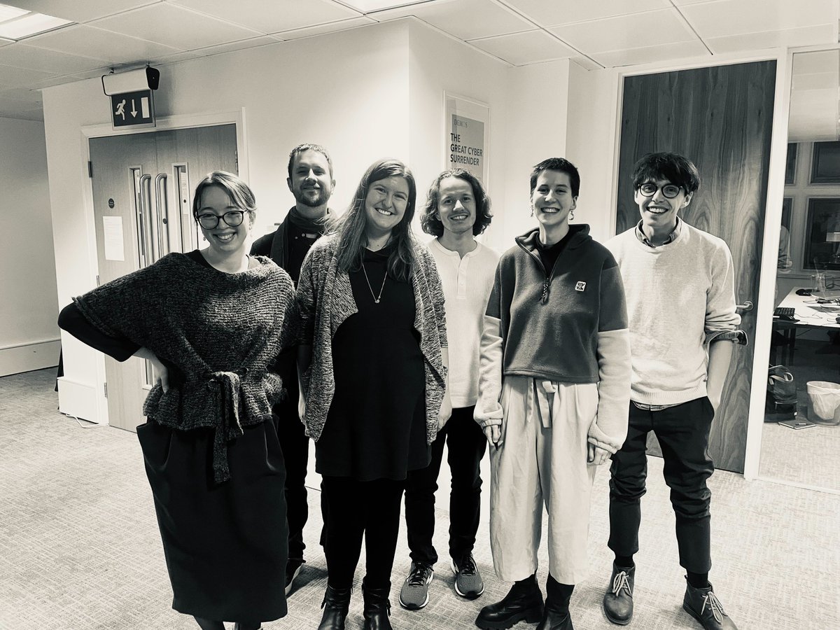ellenejudson's tweet photo. It’s been a busy few months at CASM, with new faces, projects, networks! So with holidays approaching, seemed like a good time for us to pause and say hello 👋 Here we have a picture I love (front row, current CASM, back row, previous colleagues 💜) For more about us - read on! https://t.co/1BGmc0bCs1