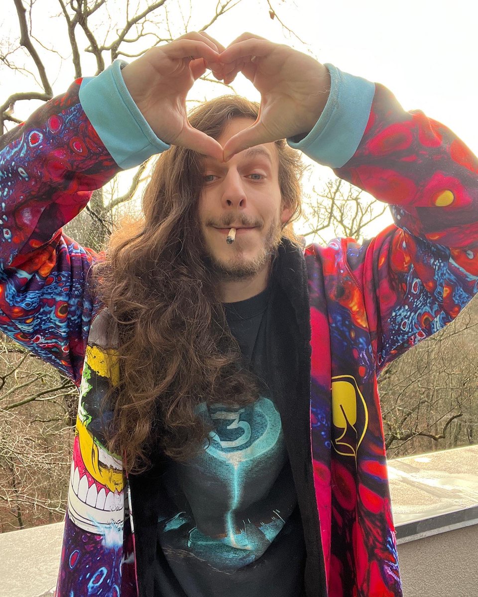 Subtronics's tweet photo. FLOORED. BEYOND GRATEFUL. THANK U FROM THE BOTTOM OF MY HEART TO EVERY SINGLE ARTIST AND ALL OF YOU FOR SUPPORTING OUR MUSIC 😭😭❤️❤️❤️❤️❤️❤️

ANTIFRACTALS OUT NOW https://t.co/Wok8kMUSZO