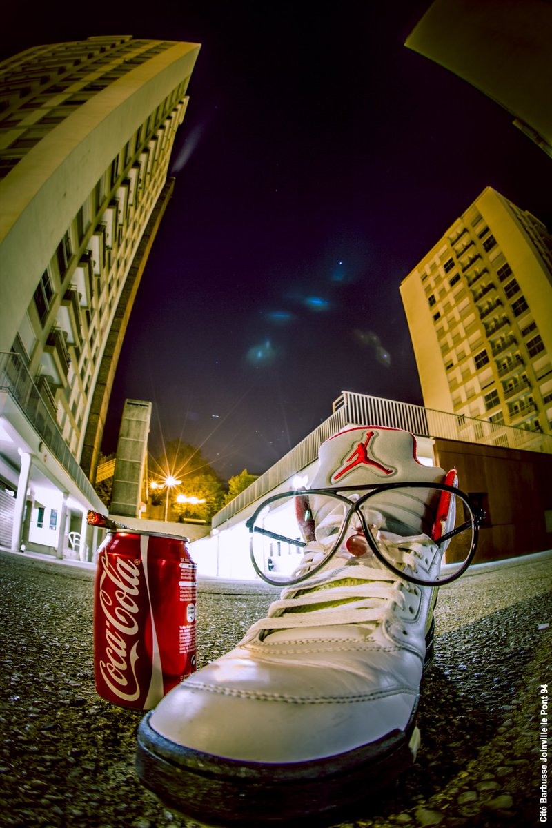 Dereez Lamastream tweet media