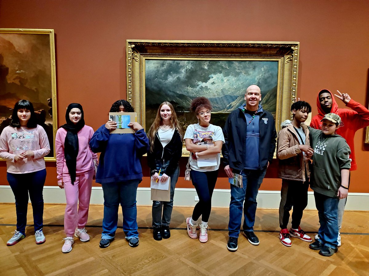 Laura Schuhwerk tweet media