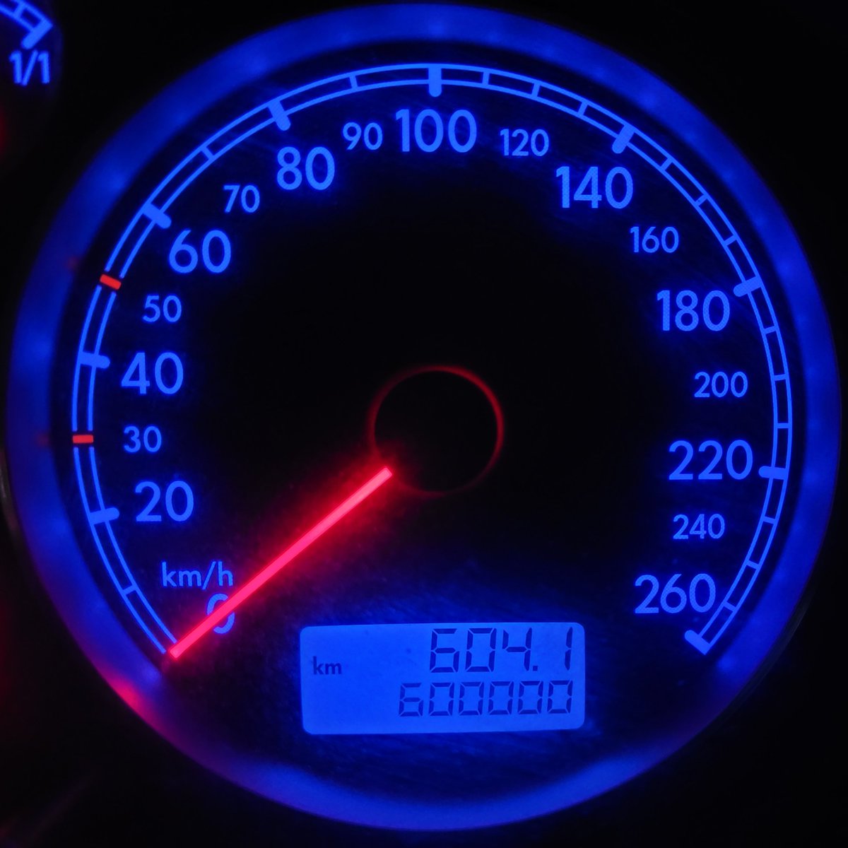 Boti_B's tweet photo. 600000 km in 17 years
#vw #passat https://t.co/yLCnuS5uJ1
