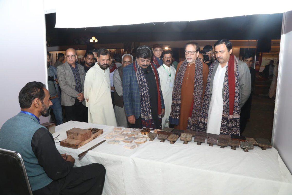 JavedNLaghari's tweet photo. Edu & Culture Minister Sindh syed @sardarshah1 inaugurated 3 day #SindhCraftFestival at Port Grand,Karachi. The craftswomen & artisans from the flood affected areas portrayed their handicrafts in the festival. #LokStudio is also being inaugurated today. https://t.co/VAk3hB2nHT