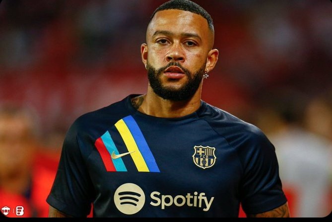 GonesRadioOff's tweet photo. Le FC Barcelone ne rรฉclamerait que 2 millions d'euros pour libรฉrer Memphis Depay cet hiver ๐ถ
Alors les gars on se cotise on fait un truc ? ๐
#BringBackMemphis https://t.co/NRYPPBPne0