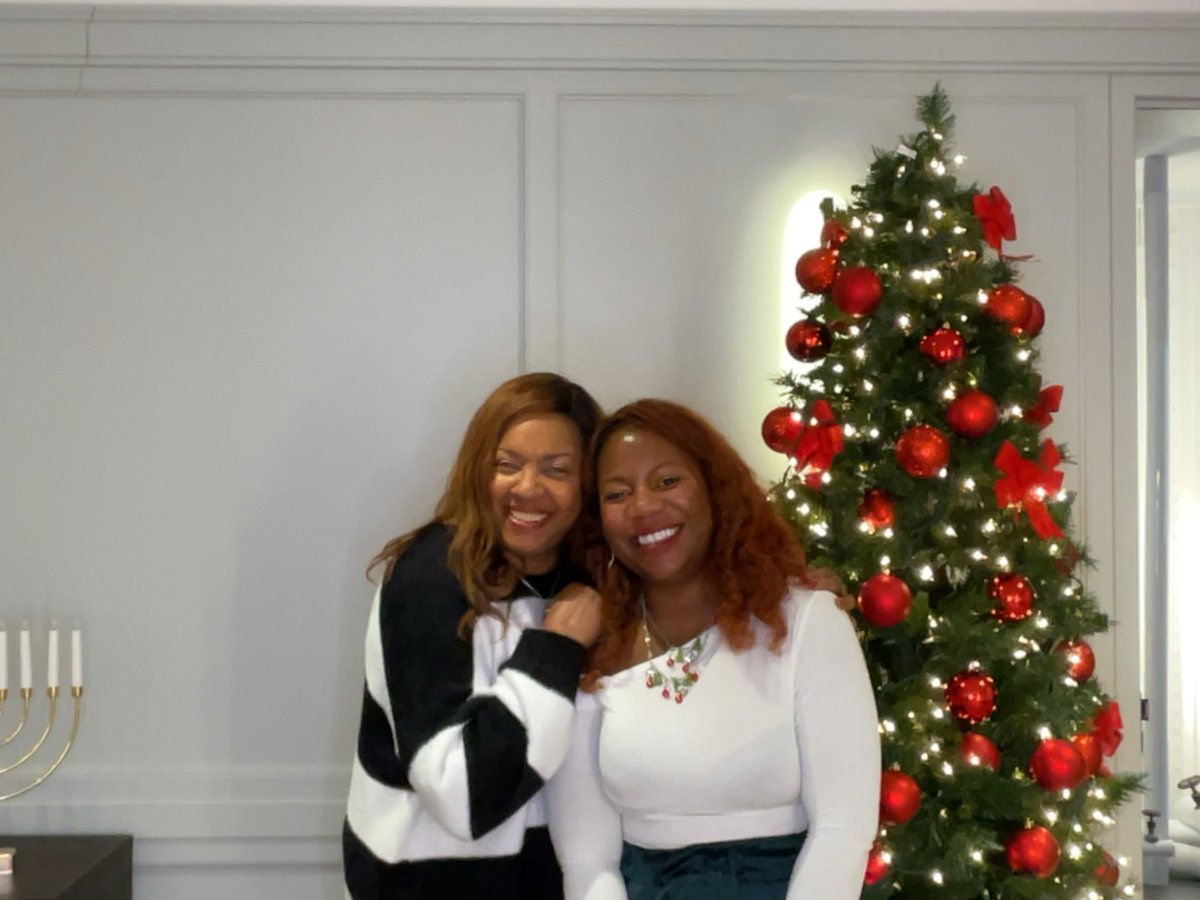 ShamekaPlans's tweet photo. My favorite @meetingqueens #MakeItNYC https://t.co/Z7yQ5tRc36