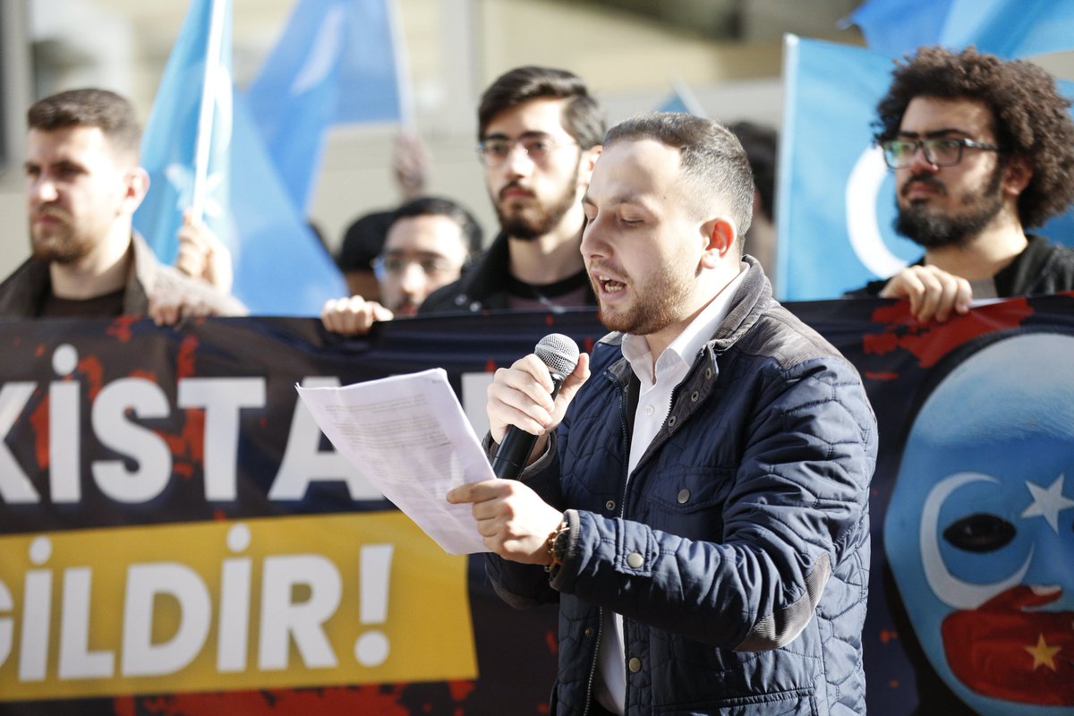 idikfsmvu's tweet photo. İslam Dünyası İletişim Kulübü olarak üniversitemizin diğer kulüpleriyle tertiplediğimiz Doğu Türkistan basın açıklamasını Haliç yerleşkesinde icra ettik. Kardeş kulüplere ve katılımcı arkadaşlara teşekkür ediyoruz. https://t.co/CWI20A38cX