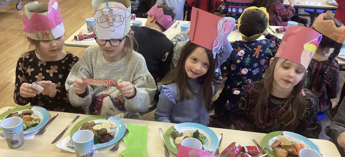 What a lovely few days it has been with christmas dinner, parties and even a science investigation  thrown in for good fun <a href="/CeInfant/">Whitchurch CE Infant and Nursery Academy</a> <a href="/Office_WIA/">Office_WIA</a> @StBartsTrust