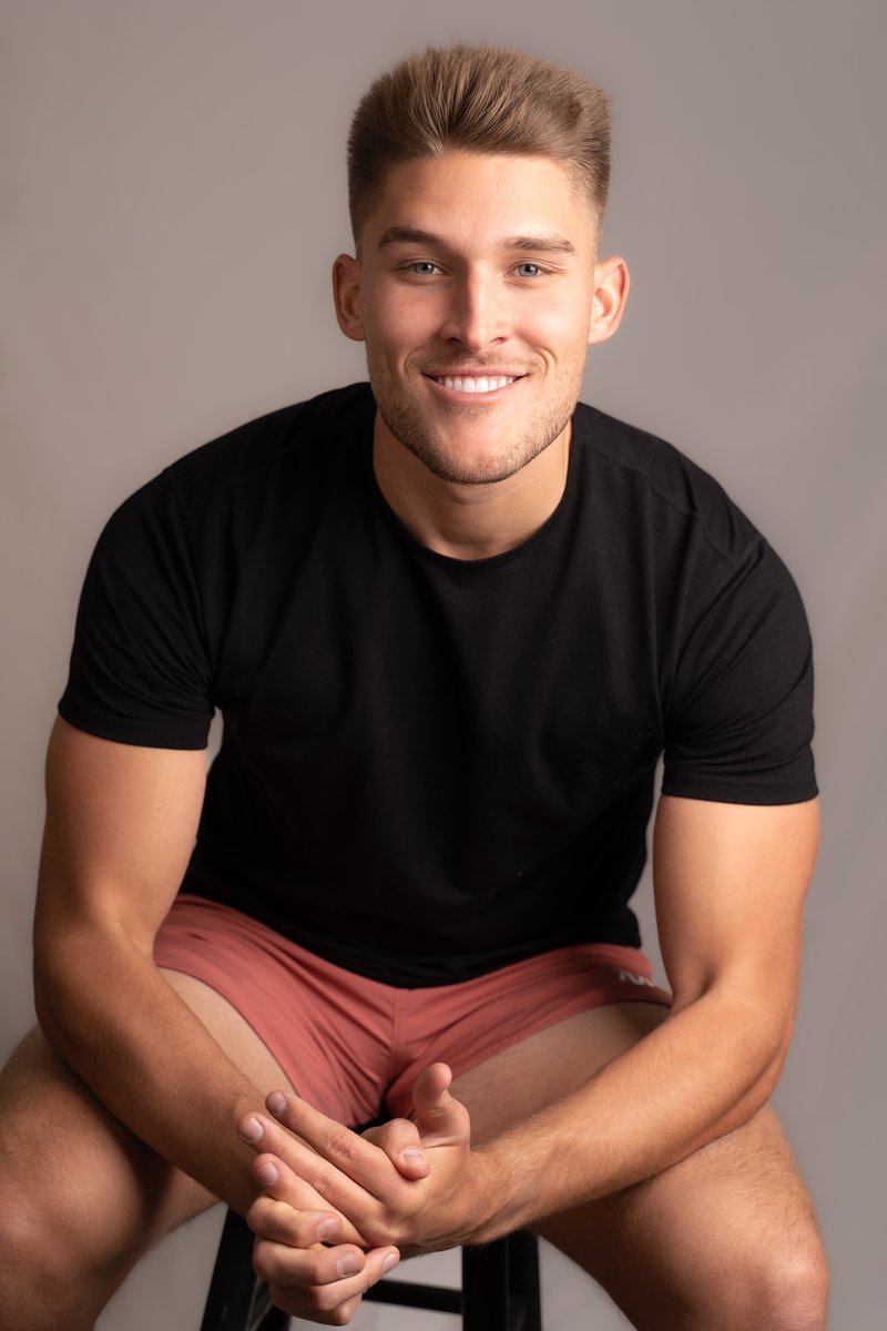 UniqueModelsGR's tweet photo. Excited to introduce New Face, Harrison and show off the start of his portfolio! 
📷 by Deanna Marie Photography https://t.co/GCLiuVNm4h