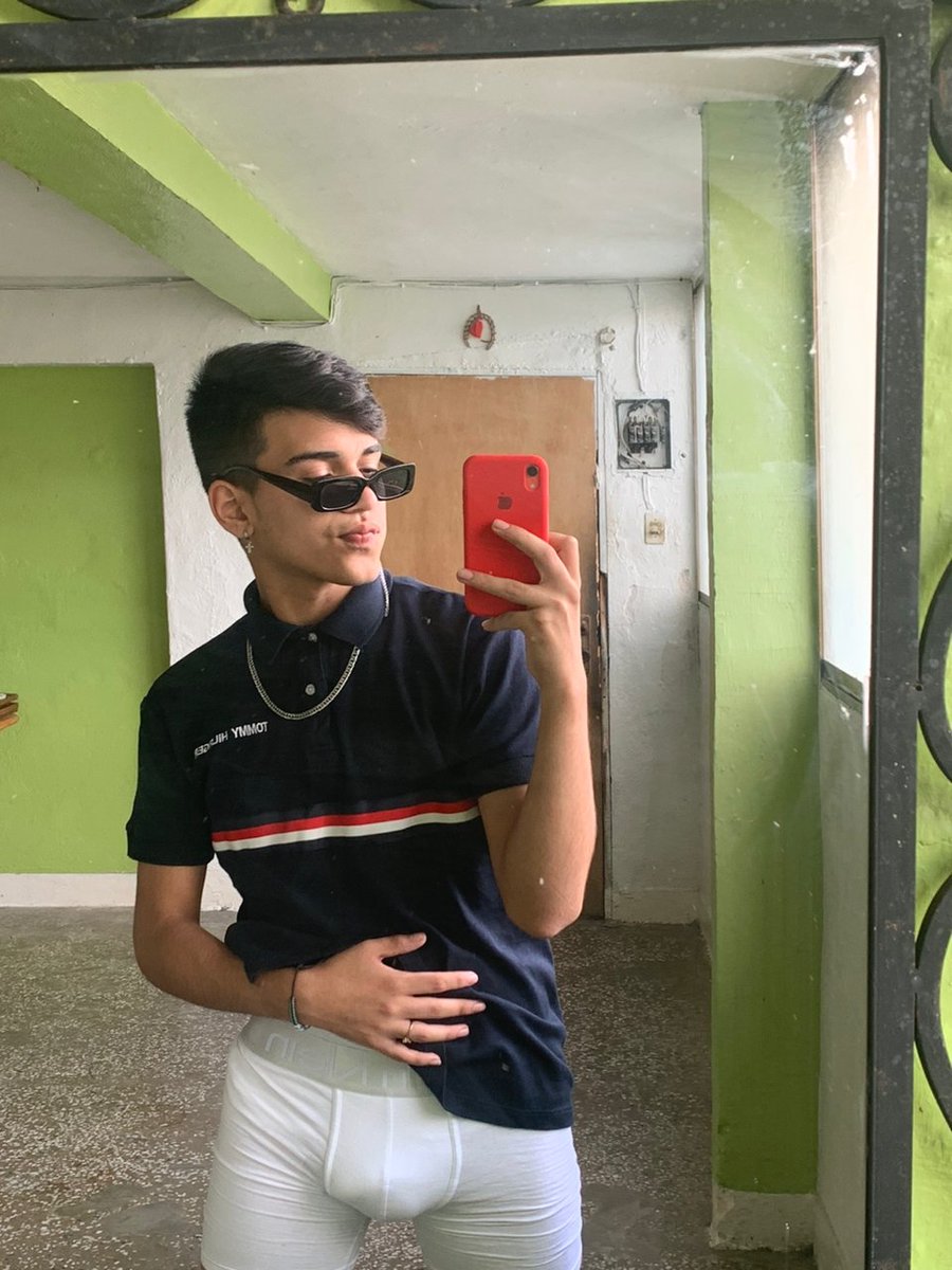 ⚡ tweet media