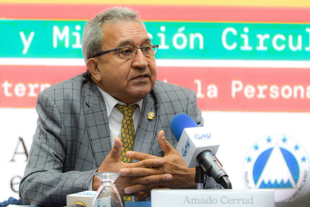 PrensaIdeasSV's tweet photo. #MiCaminoSeguro | “Uno de los temas que en el caso de El Salvador se ha hecho esfuerzos es en la seguridad”, expresa el presidente del @PARLACEN, Amado Cerrud. https://t.co/knehzm4DJa