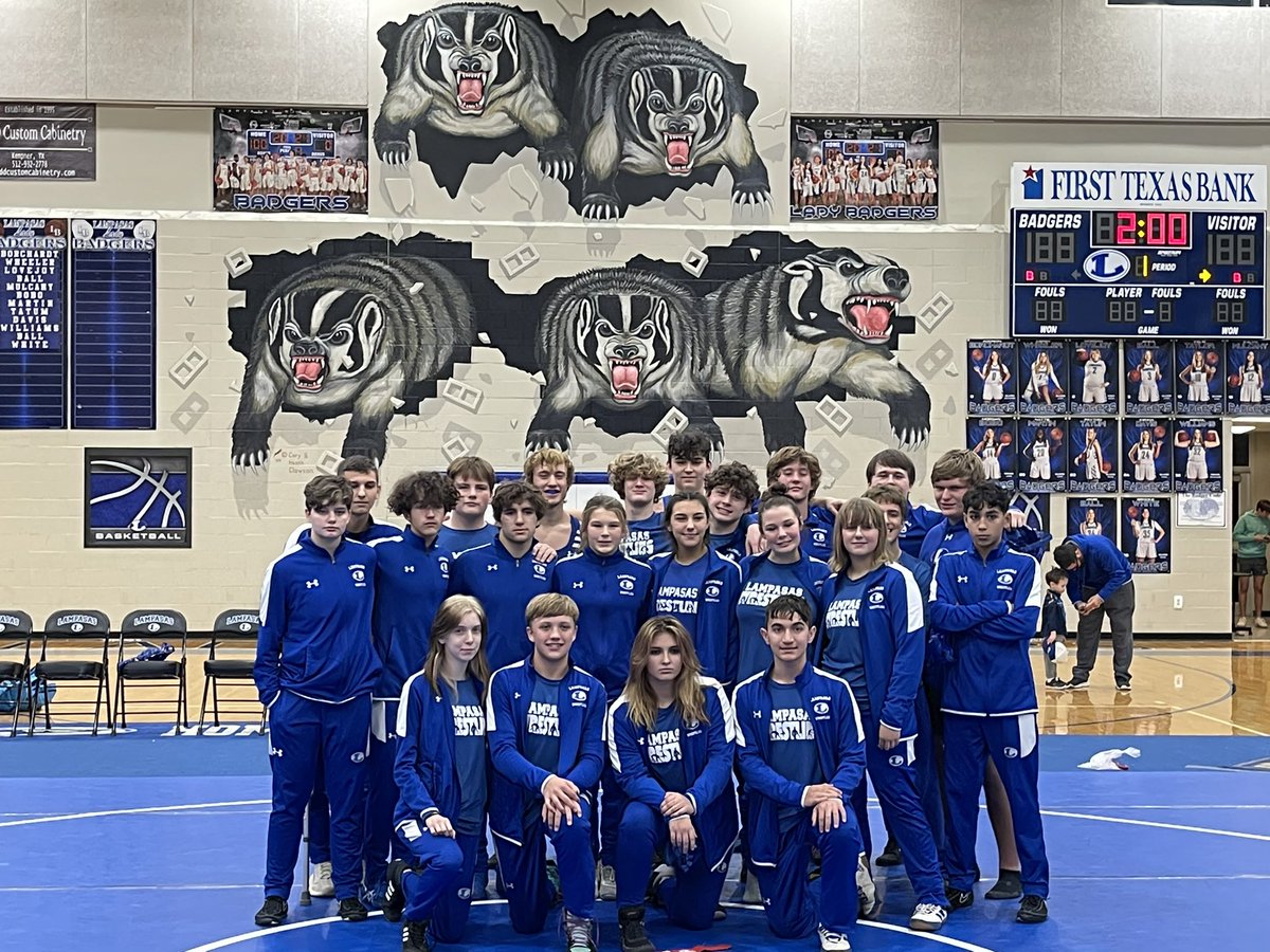 We are headed to Doc Hess Tourney tomorrow in Bryan! Good luck BADGERS! 😎