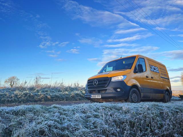 As the Sub zero temperatures look to continue through the weekend. We wish all of our customers safe travels! ❄️ 
#holtjcb #jcb #christmas #xmas #snow #snowfall #winter #cold #frost #construction #machine