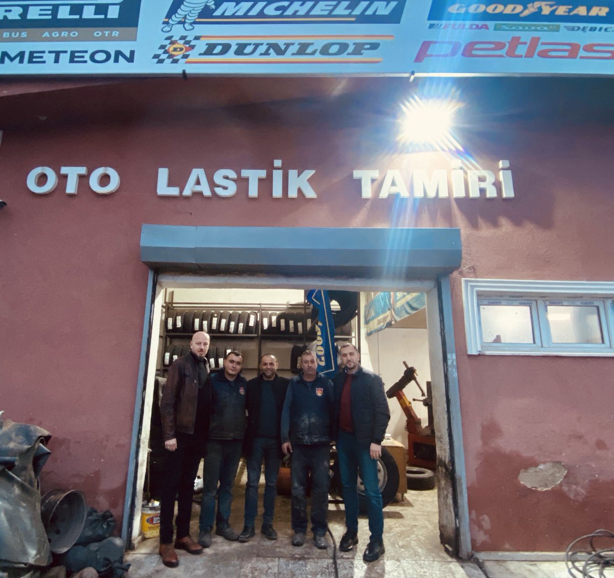 cctoklucu's tweet photo. Gün sonu ziyaretleri;

📍#ÖzŞah Oto Lastik
📍#Yağcı Ali Usta
📍#TuranPerde 

#BirizBeraberiz 🇹🇷 https://t.co/IJsRK1X2e8