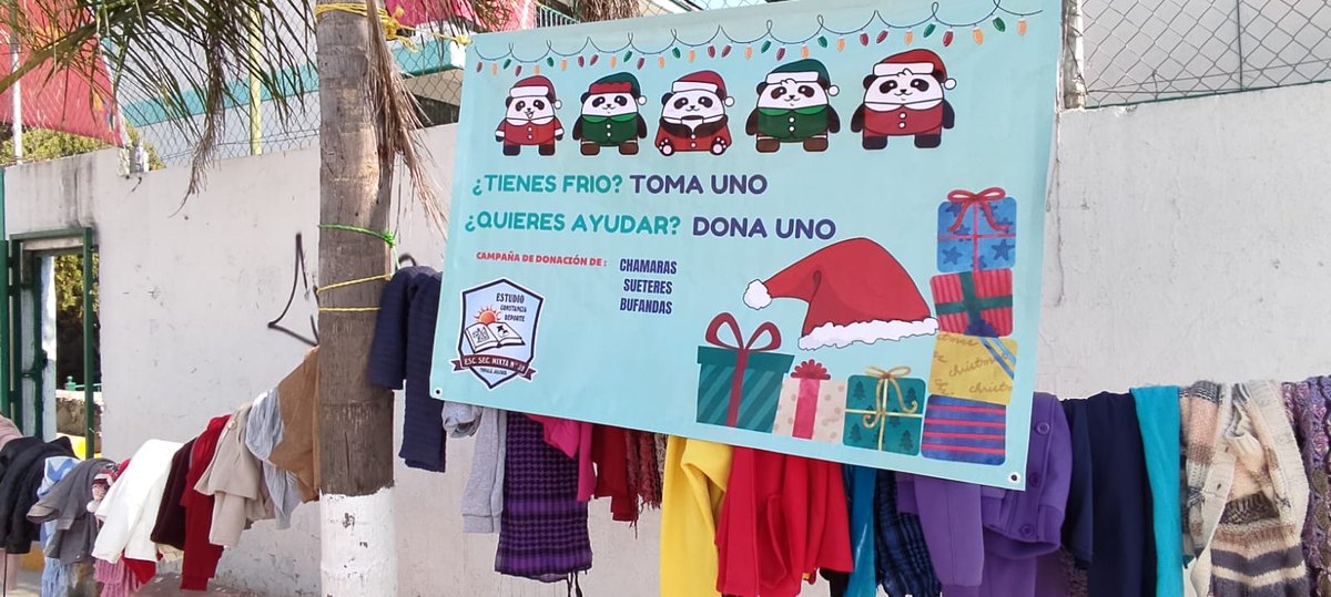 Secundaria39T's tweet photo. Comprometidos con nuestra comunidad llevamos a cabo la campaña de donación de suéteres, cobijas y bufandas. Nuestra intención, ayudar a los más necesitados con un abrigo no solo material, también en lo moral, que sepan que cuentan con el apoyo de la #Sec39 y su colectivo. 🧥❄️❣️ https://t.co/jweiTWKWop
