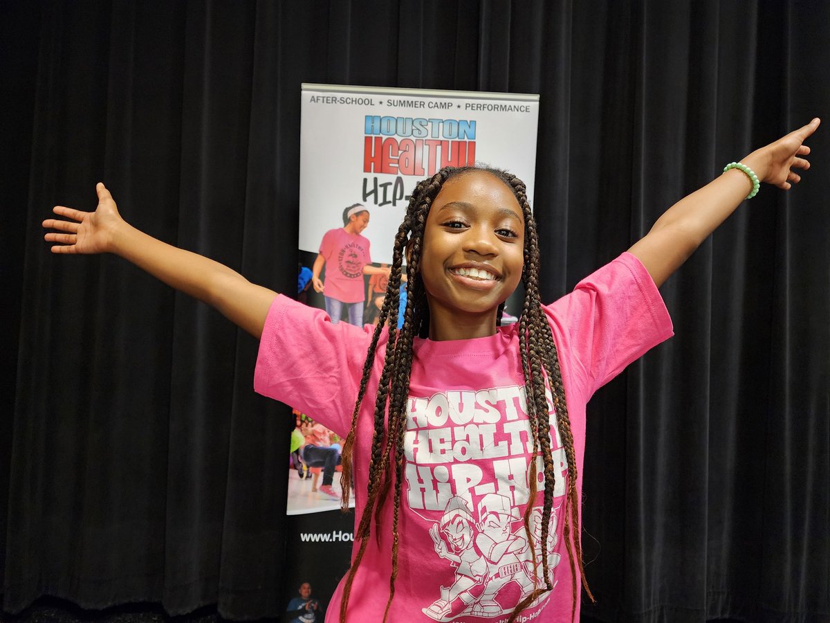 HealthyHipHopTX's tweet photo. Major Elementary brought the holiday spirit to their school by ending the year with the Hip-Hop Holiday Show.

#Houstonhealthyhiphop #Healthyhiphop #MajorElementary #HipHopHolidayShow @SpringISD https://t.co/wFJ6KVt42J