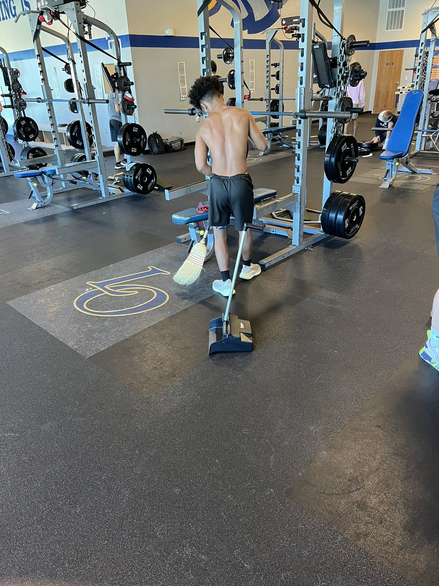 Cleaning Day at <a href="/LiveOakFB/">Live Oak Football</a>  #DoTheWork