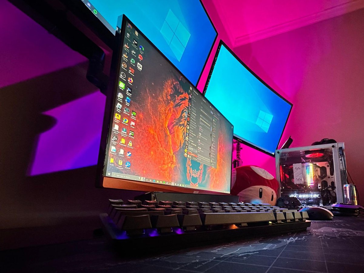 Jsubz's Setup! 🖥️
#PC | #PCGamer | <a href="/Jsubz_jsubz/">Jsubz</a>