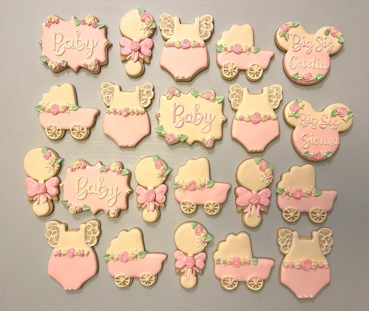 Cookiebaker219's tweet photo. Absolutely loved creating this set for the upcoming arrival of a sweet baby girl! 💗 She’ll be joining her two sweet big sisters! 🥰 #sugarcookies #babygirlcookies #customsugarcookies https://t.co/GOi0u6HM8u