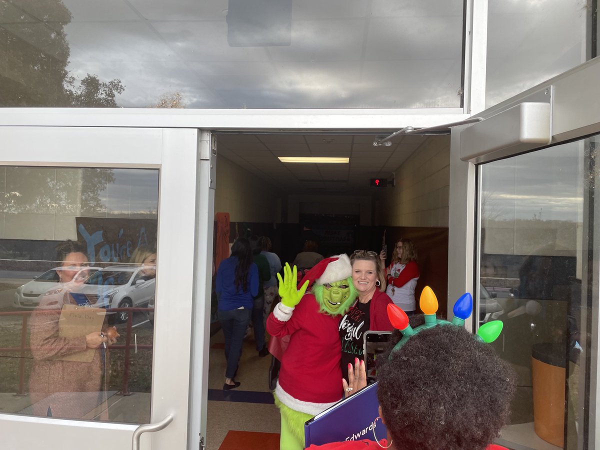 Lisa Adams tweet media