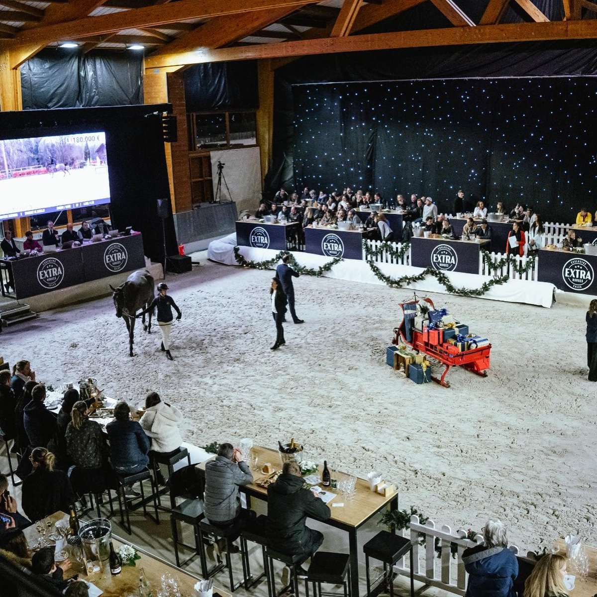 datanaute's tweet image. Le 7 décembre, nous étions déployé aux écuries la Tuilière en Haute-Savoie à l&apos;occasion de la 2e édition des ventes aux enchères du label Extra Horses. 📡

Merci à Balsan Enchères Horses - partenaire de l’événement pour les enchères en ligne - pour la confiance renouvelée .🙏