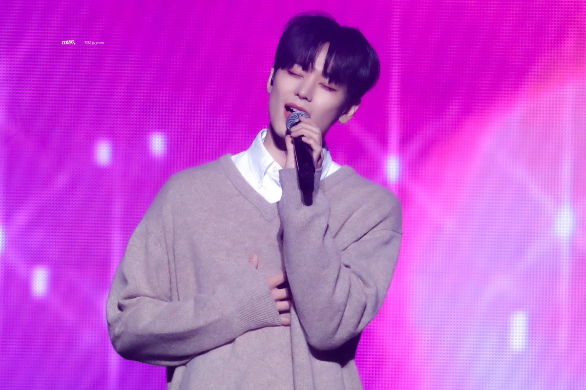 115kitten's tweet photo. 주연이가 12월에 보여준 커버무대만 4개

소녀 - 처음 보여준 노래 솔로 무대
하입보이 - 주연이가 의견내고 직접 하겠다한 무대
데스파시토 - 원래 그냥 노래 커버곡이였는데 안무 3일만에 준비
노디기리 - 의상 곡 안무 악세사리 서로 의견내면서 한 무대

주연의 축복이 끝이 없네.. https://t.co/zcscyFeEye