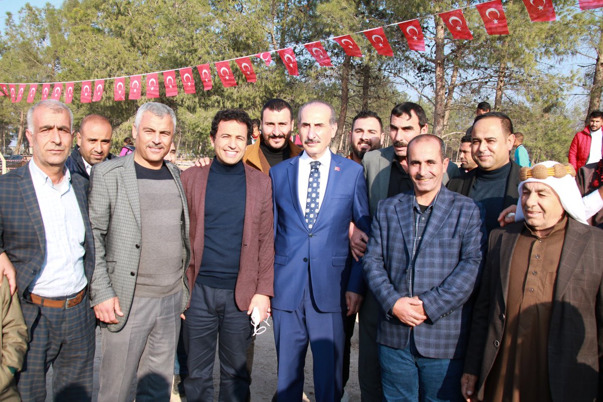 yalcinkayamehmt's tweet photo. #MilletBahçesi temel atma törenine katılan tüm vatandaşlarımıza teşekkür ediyorum. https://t.co/m603MN85PS