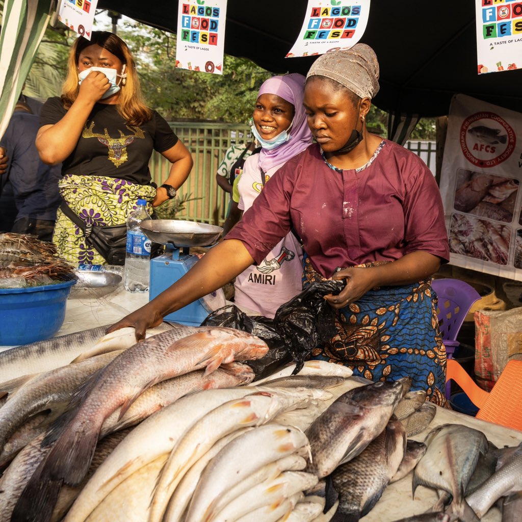 TGIF! Cheers to a sales-filled weekend. Click kwiksell.disha.page to request for your free POS to help you sell better this #DettyDecember. 

#TheBetterWayToSell #Kwiksell