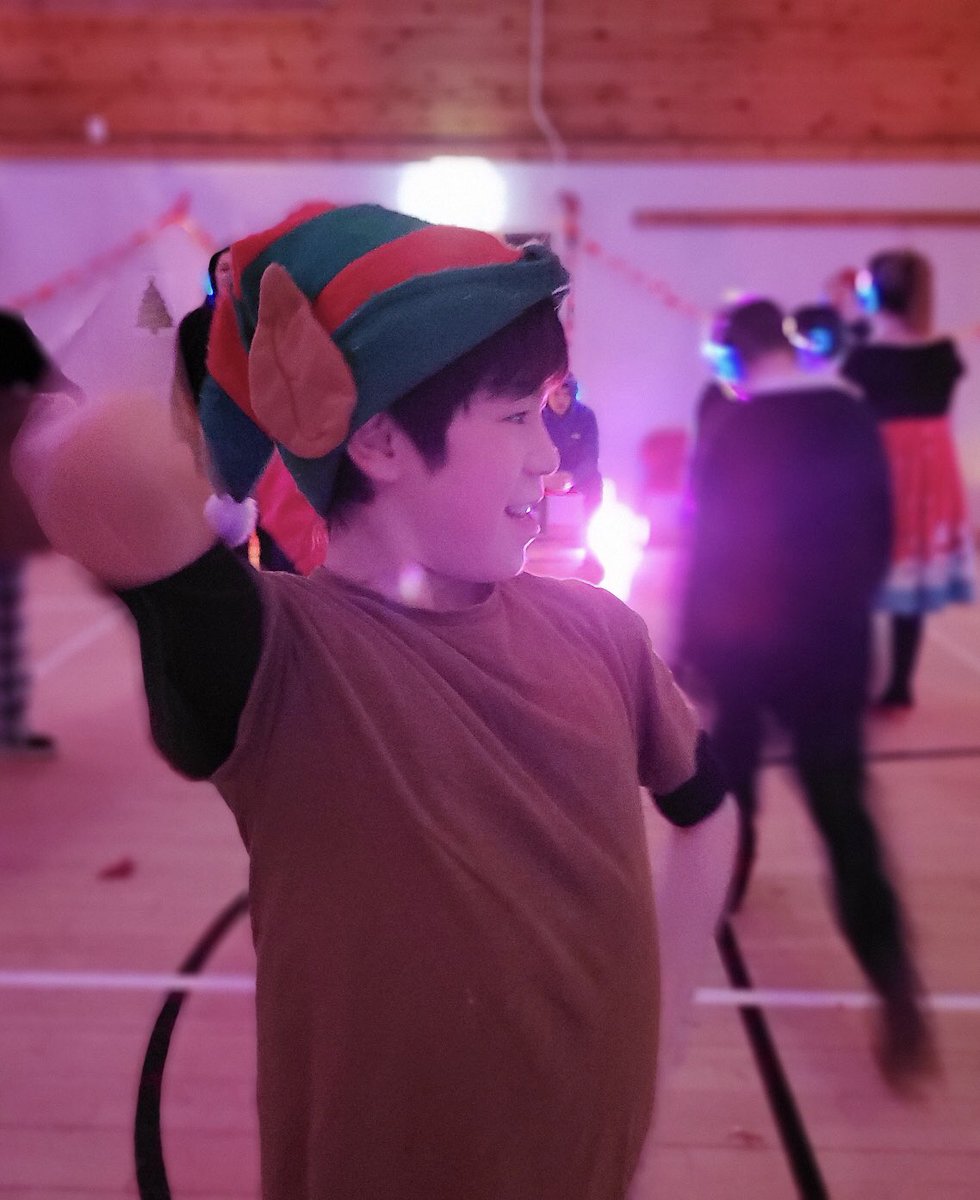 Had our very first Silent Disco this morning - it was a fantastic success! Everyone had fun on the dance floor, showing off their groovy moves!🕺💃🎶🎧📀 #everyonecandance #inclusivedisco