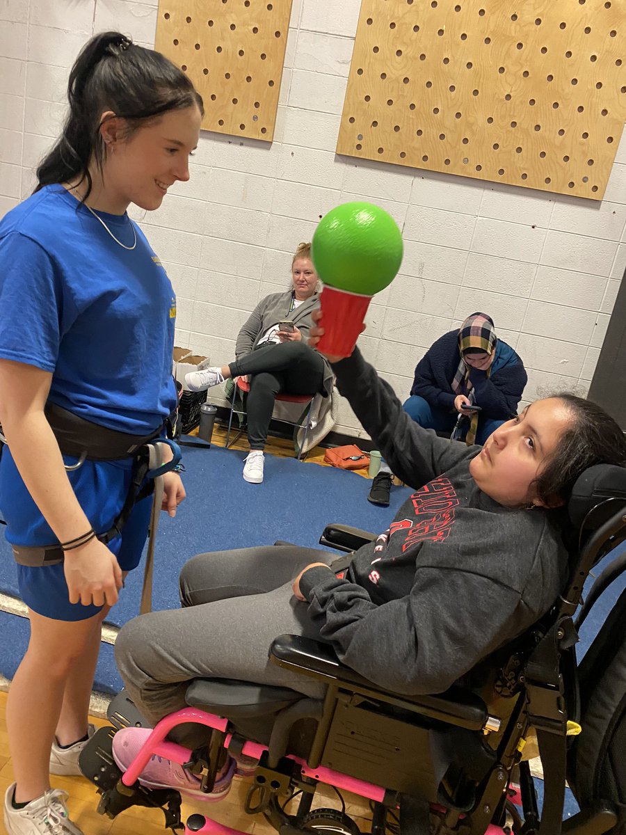 Janineneno's tweet photo. Rock climbing and balancing activities is PEOPEL @SandburgHS @SandburgPE @DSmithCSHS #FAVORITEUNIT https://t.co/h5EAwn2oYs