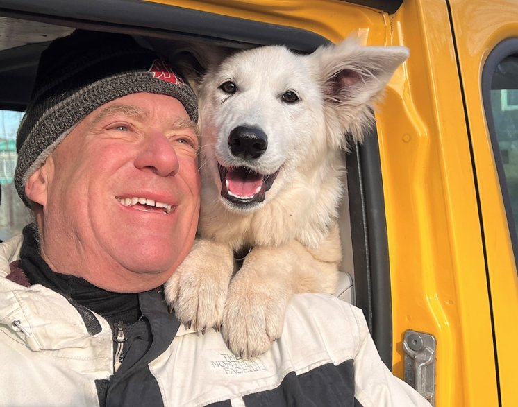 SelenaCaamano's tweet photo. 🔵🚑🐾🩺Mobile M*A*S*H Vet Clinics,🟡
working town to town to help slow the spread of disease, including #rabies. 

🇨🇦 #UWARF are helping to stave off a population boom of homeless dogs &amp; cats.

📷Tech Retiree Dan Fine &amp; Milady. 
#PawsUnborn #Dynamics365 #TechForGood #NonProfits https://t.co/IQ1TXl9USr