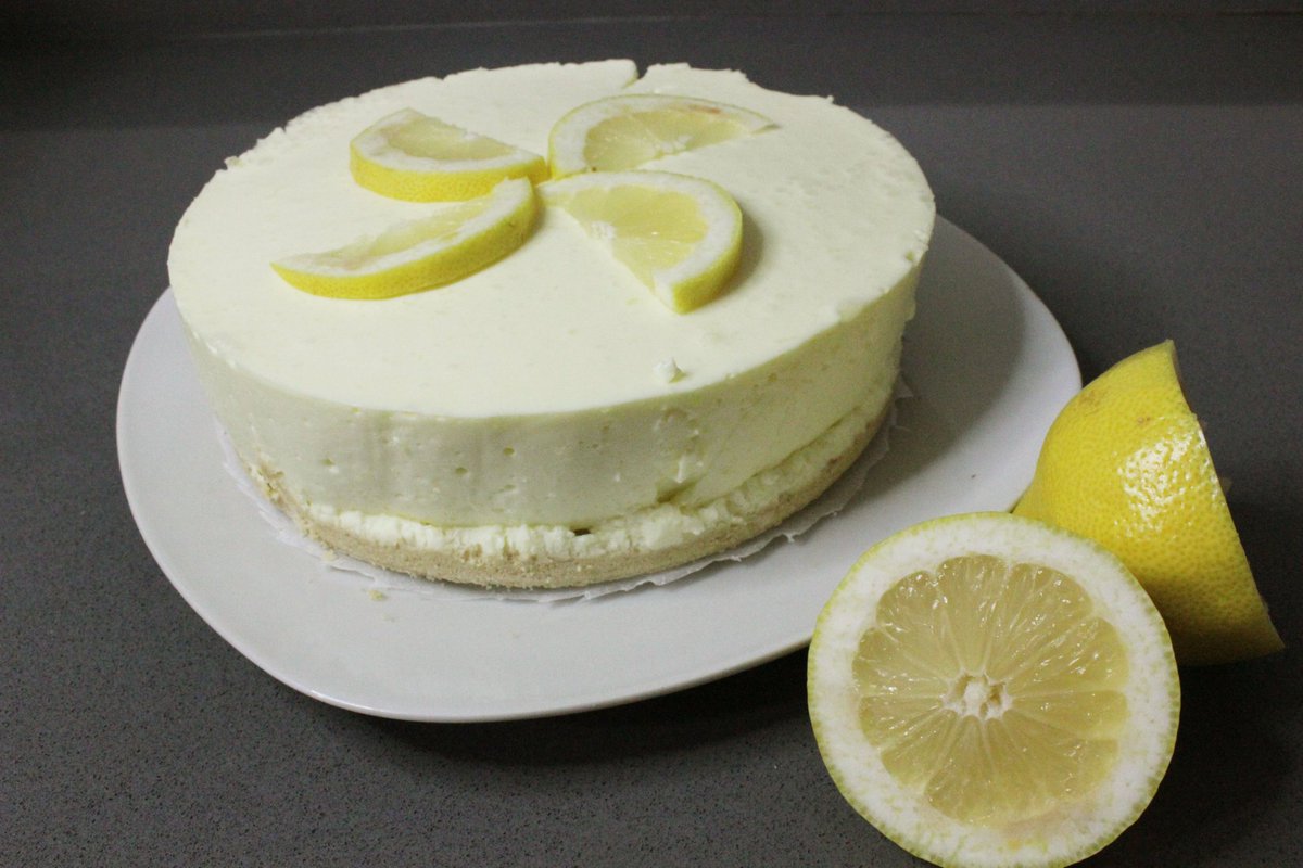 ruben_corella's tweet photo. #lemoncake #cakes #lemons #lemonslover #castello #gorgeous #lemon #limon #pasteles #pasteldelimon #fruits #tartadelimon #pastry #chefs #veganfood #veganmood #govegan https://t.co/gLS4V3FWk3