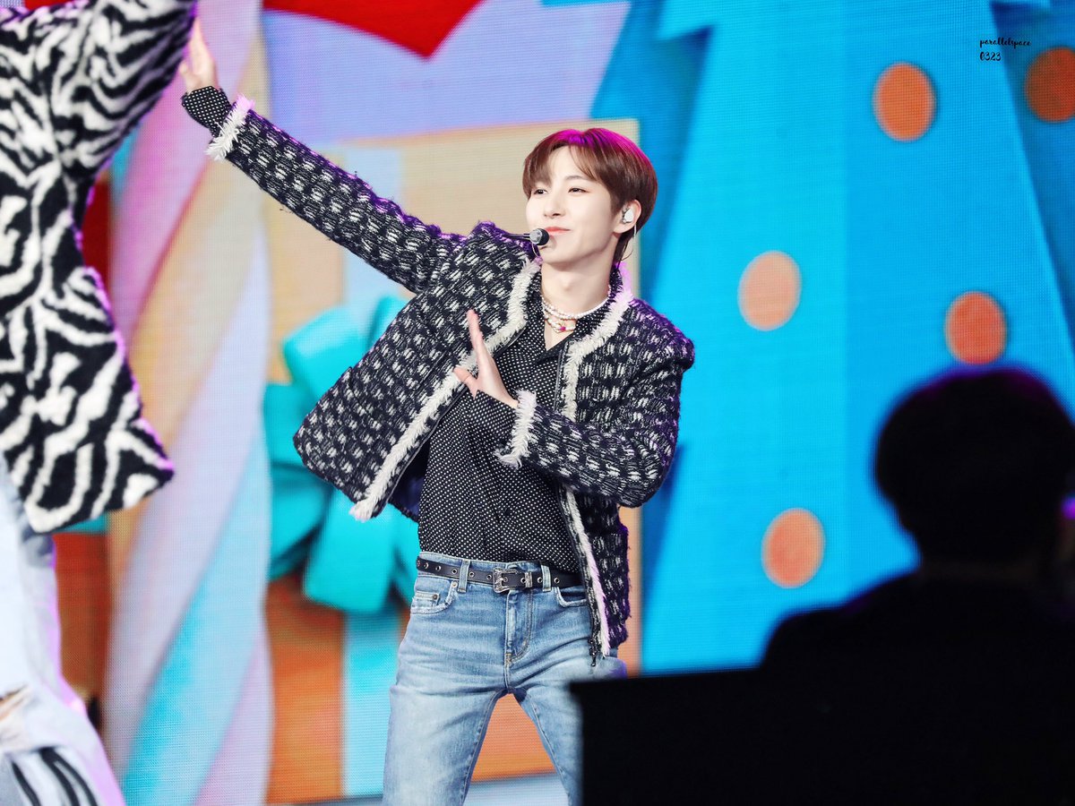 pasp0323's tweet photo. 221216 KBS 가요대축제

#NCT_DREAM #RENJUN #런쥔 https://t.co/B24ubhXrQL