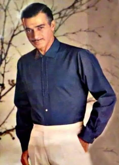 FaLLoVeLa's tweet photo. Hoy Mauricio Ferez Yazbek, cumpliría 96 años, mejor conocido como Mauricio Garces. ¡Arroz! https://t.co/Hza1Fr79g6