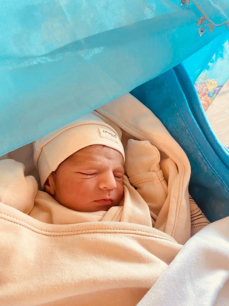 Ben Karan bebek. Yardımlarınızı bekliyorum 👇🏻<a href="/haluklevent/">Haluk Levent ( Ahbap Ekibi )</a> @ahbap_mugla <a href="/acunilicali/">Acun Ilıcalı</a> <a href="/acunmedya/">ACUNMEDYA</a> <a href="/OguzhanUgur/">Oğuzhan Uğur</a> <a href="/cznburak/">Burak Özdemir</a> <a href="/saglikbakanligi/">T.C. Sağlık Bakanlığı</a> <a href="/TC_Disisleri/">T.C. Dışişleri Bakanlığı</a> <a href="/tcsavunma/">T.C. Millî Savunma Bakanlığı</a> <a href="/eceuner12/">Ece Üner</a> <a href="/cuneytozdemir/">cüneyt özdemir</a> <a href="/fatihportakal/">fatih portakal</a> <a href="/ntv/">NTV</a> <a href="/CMYLMZ/">Cem Yılmaz</a> <a href="/candundaradasi/">Can Dündar</a> @ugurdundarsozcu @FOXTurkiye <a href="/KanalD/">Kanal D</a> <a href="/startv/">STAR TV</a>