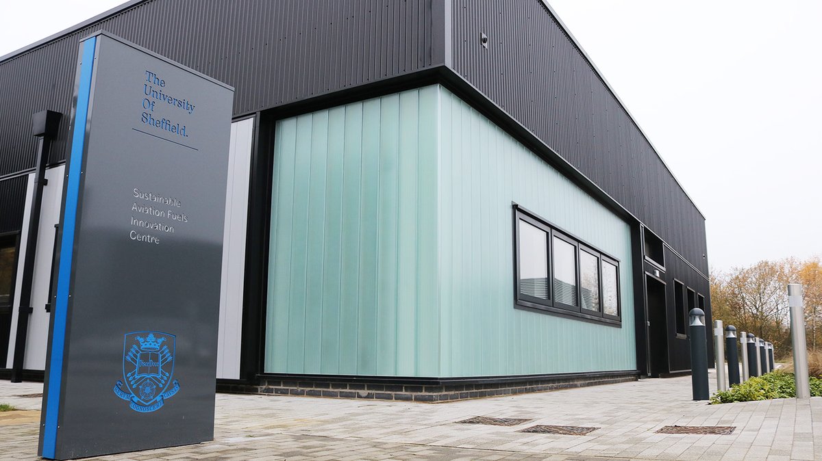 TERCfacilities's tweet image. We're thrilled to announce that we'll be a key part of a the first ever net-zero transatlantic flight!
In partnership with @VirginAtlantic, @RollsRoyce, @Boeing and others, we'll be pre-screening the SAF used for the flight at the cutting-edge SAF-IC. terc.ac.uk/news-events/wo… 🟢✈️