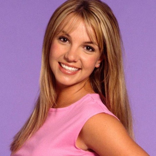 lolitascak3's tweet image. เรื่องนี้เป็นชีวิตของนักร้องสาวชื่อดังระดับโลกที่ต้องตกเป็นทาสของพ่อตัวเองมาตลอด 13 ปีเต็ม! ผู้หญิงคนนึงถูกพ่อจับเป็นทาสแต่ไม่มีใครรู้ โดนจับคุมกำเนิด โดนยึดเงิน โดนจับขัง โดนหาว่าบ้า จนมีชาวเน็ตสังเกตเห็นบางอย่างผิดปกติในไอจีของเธอและนำไปสู่การช่วยชีวิตเธอเอาไว้ (มีต่อ)